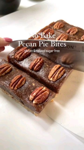 Vegan Tips on Instagram: ""GET The Complete Plant Based Cookbook - Over 200+ Delicious Vegan Recipes Including 30-day Meal Plans" =>> LINK IN BIO 🔗 @vegan.tipsvn  1️⃣ or 2️⃣? Which #recipe would you try?👇  By @Helens_vegan_kitchen  1️⃣ This is my version of a healthy pecan pie  And with only 6 ingredients and no baking they are super easy to make too.  The crunchy base is gluten free with crushed up pecans combined with nut butter, maple and a little coconut oil and the gooey topping is sticky and delicious with dates and more pecans. It’s then simply topped with some pecan halves.  ✅ Save to try  Makes 15 squares  Base ingredients: 1 cup pecans @justnatural_uk 1 cup ground almonds @justnatural_uk 3 tbsp melted coconut oil 1/4 cup nut butter (I used peanut) 3 tbsp maple syrup 1/2 tsp sea Helen’s Vegan Kitchen, Coronation Cups, Healthy Pecan Pie, Vegan Plan, Processor Recipes, Pasti Sani, Plant Based Cookbook, Healthy Vegan Desserts, Frozen Yoghurt