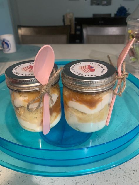 Tres leches cake, Caramell, and whip cream Leches Cake, Cake In A Jar, Tres Leches Cake, Whip Cream, Tres Leches, In A Jar, Whipped Cream, Cakes Cupcakes, Pie