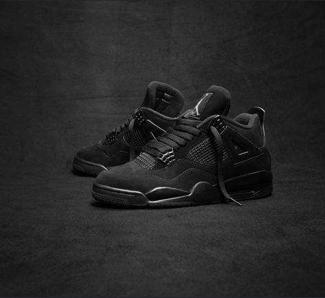 Jordan 4s Outfit, Air Jordan 4 Black Cat, Jordans 4, Buty Jordan, Red Patent Leather Shoes, Zapatillas Jordan Retro, Air Jordan Iv, Jordan Iv, Jordan 4 Black