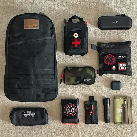 Loadout: Bullet Work EDC | Pack Config Mochila Edc, Everyday Carry Essentials, Edc Backpack, Edc Essentials, Everyday Bag Essentials, Everyday Carry Bag, Edc Bag, Edc Tactical, Backpack Organization