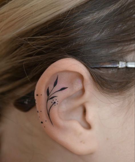 Helix Ear Tattoos For Women, Pretty Ear Tattoos For Women, Leaves Ear Tattoo, Ear Tattoo Leaves, Small Inner Ear Tattoo, Geometric Ear Tattoo, Tattoo On Ear Cartilage, Ear Vine Tattoo, Ear Cartilage Tattoo