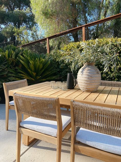 Wooden Outdoor Furniture, Sunroom Furniture, Outdoor Wood Furniture, Teak Outdoor Furniture, Porch Furniture, Gardens Design, Teak Oil, Teak Chairs, Teak Dining Table