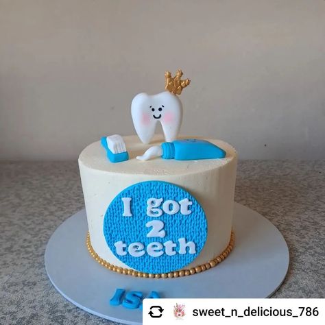 Posted @withregram • @sweet_n_delicious_786 Popping Teeth Themed Cake Vanilla Cake Layers with Burfee Buttercream #joburgbaker #homemadewithlove❤️ #divine #cakesofinstagram🎂🍰 #alhumdulillahforeverything❤️ Teeth Cake, Tooth Cake, Cake Vanilla, Cake Layers, July 7, Baby Cake, Layer Cake, Themed Cakes, Vanilla Cake