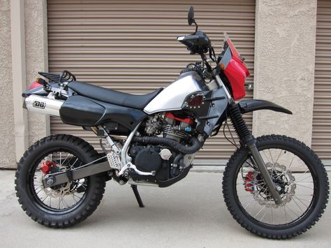 Amazing custom built KLR. #KLR650 #adventurebike #dualsport #advrider #motorcycle Klr 650 Custom, Klr 650 Adventure, Adventure Bike Motorcycles, Klr 650, Off Road Bikes, Dual Sport Motorcycle, Enduro Motorcycle, Scrambler Motorcycle, Motor Bike