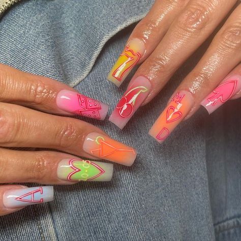 @nailsbyashleighr on Instagram: "Vegas baby 🍒🎲♠️🃏 … #nailart #naildesign #vegasnails #vegas #vegasnailart #vegas #cherrynails #cherrynails🍒 #dicenails #cardnailart" Vegas Nails, Nail Art Videos, Vegas Baby, Short Nails, Art Videos, Nail Art, Nails