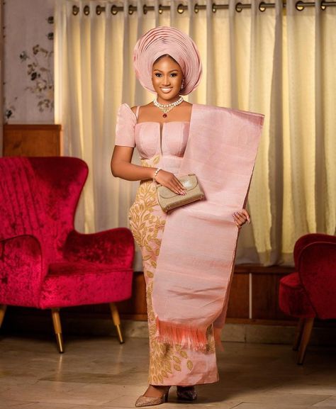 Asoke Styles For Brides, Pink Aso Oke, Asoke Styles, Aso Oke Styles, Yoruba Wedding Dress, Reception Gown For Bride, African Print Long Dress, Nigerian Wedding Dresses Traditional, Aso Ebi Lace Styles