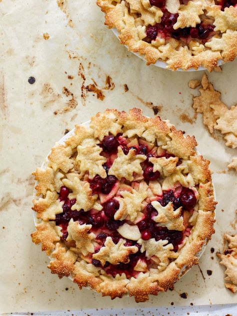 Apple desserts are hard to beat, and this pie stands out from all the rest. If both apples and cherries in a pie at the same time isn't enough to impress you, this fall dessert's got caramel too—not to mention the pretty pie dough pattern. Fancy Baking, Christmas Eats, Fall Pies, Chocolate Curls, Thanksgiving Pies, Pies & Tarts, Apple Desserts, Caramel Apple, Cherry Pie