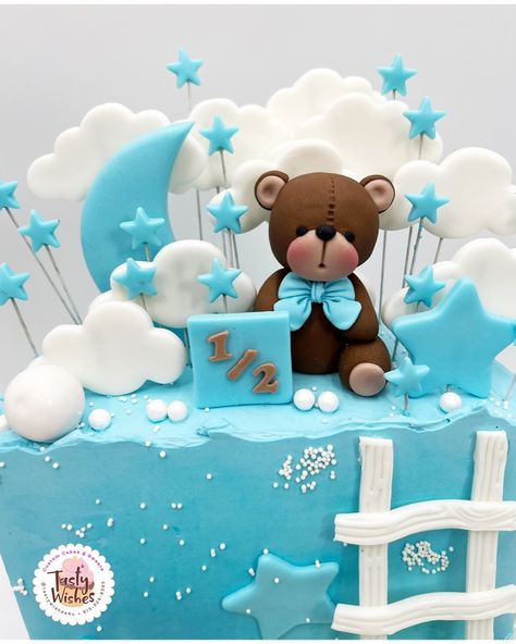 1/2 🧸Birthday Cake 🎂 beautiful cake to celebrate the 6 months of a little boy 👦 bears modeled by hands in fondant, cake 100% edible 📲 Place your order, send us DM or text📲 . #tampabay #tampacakes #customcakes #tampagifts #brooksvillefl #wesleychapelcakes #landolakesfl #tampacupcakes #cakestampa #cupcakeshop #cupcakestampa #brooksvillecakes #latinosentampabay #homemadewithlove #tastywishes4u #customcookies #tampaparties #tampacookies #hillsborougcounty #wesleychapelfl #downtowntampa #customcu... 6 Months Cake, Birthday Cake Beautiful, Cake For Boy, 12th Birthday Cake, Cake Beautiful, 2 Birthday Cake, Cupcake Shops, 2 Birthday, Six Month