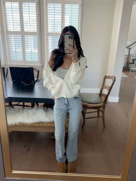 Clean Girl Style Outfits, Basic Clean Girl Outfits, Clean Girl School Outfits, Aesthetic Basic Outfits, Clean Girl Outfits Aesthetic, Kardashian Wardrobe, Cute Everyday Outfits Casual, Clean Girl Clothes, Clean Girl Fits