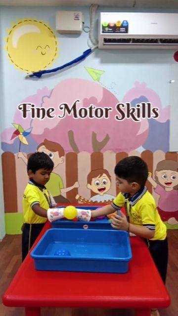 Alphicskidsparadise on Instagram: "Fine motor skills involve the use of the smaller muscle of the hands, commonly in activities like using pencils, scissors, construction with lego or duplo, doing up buttons and opening lunch boxes Alphics follows OXFORD SYLLABUS Best place for your kids early education 📌Day Care 📌Play School 📌Preschool Every child has a UNIQUE STORY We help them to CHERISH IT ✨Activity based learning ✨Celebrations, Special days and events with memorable take aways. ✨Hygienic care and comfort provided for the kids. ✨Activity based activities ✨Soft skills ✨ Life skills, Fine motor and Gross motor skills, Logical and reasoning skills. ✨ Motherly care by the care takers ✨ Phonetically well trained teachers …………………………………… ABOUT US: Alphics Kids phonics is a prescho Soft Motor Skills Activities, Opening Activities For Preschool, Activity Based Learning Ideas, Teachers Day Activity For Preschool, Life Skills Activities For Preschoolers, Fine Motor Activity For Kindergarten, Activities For Play Group Kids, Fine And Gross Motor Activities Toddlers, Day Care Activity Ideas