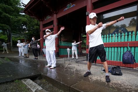 Japanese Workout, Radio Taiso, Simple Workout Routine, Japanese Kids, Low Intensity Workout, Blue Zone, Knee Up, Calisthenics Workout, Blue Zones