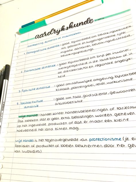 Samenvatting Ideas, Revision Layout, Ideas Apuntes, Study Things, Handwriting Ideas, Notes Inspo, Notes Ideas, Studying Life, Notes Inspiration