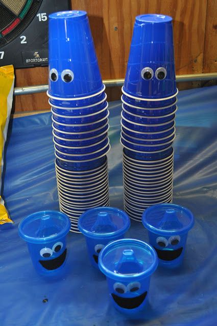 Cookie Monster Birthday Party DIY ideas. #cookiemonster #birthday #sesamestreet #firstbirthday Monster Cups, Birthday Party Diy Ideas, Cookie Monster Birthday Party, Monster Baby Showers, Monster Birthday Party, Monster 1st Birthdays, Birthday Party Diy, Cookie Monster Party, Cookie Monster Birthday