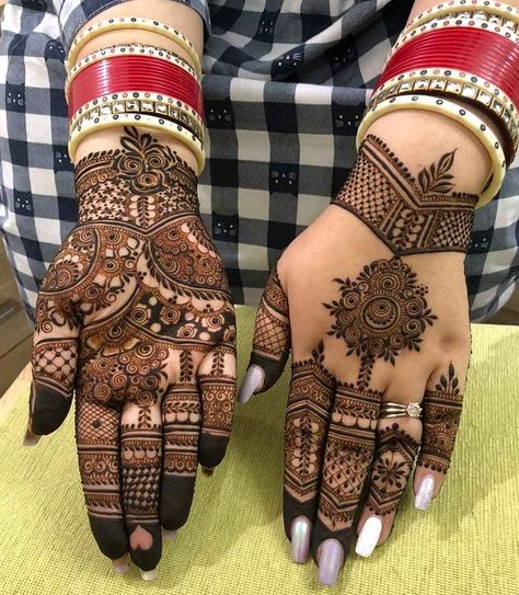 30+ Trendy Karwa Chauth Mehndi Designs 2023 Mehdi Degine Karwachauth, Simple Mehndi Designs Karwachauth, Mehandi Designs For Karwachauth, Karwachauth Mehndi Designs Latest, Simple Karwachauth Mehandi, Karwachauth Mehandi Design, Karvachauth Mehendi Designs, Karvachauth Mehndi, Mehndi Designs For Karwachauth