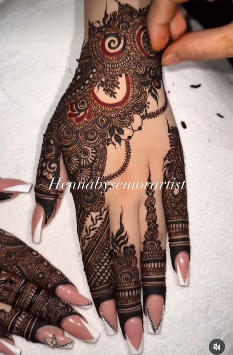 Finger Mahandi Design, Mehndi Paches, Mendhi Designs Latest, Kashees Mehndi Design, Mehndi Design For Bride, Aesthetic Mehendi Designs, Mehndi Cards, Kashees Mehndi Designs, Mehendi Designs For Hands