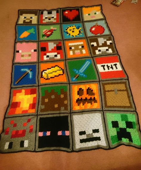 Minecraft blanket C2C crochet Minecraft Blanket Pattern, Minecraft Blanket Crochet Pattern, Minecraft Granny Square Blanket, Minecraft C2c Crochet Pattern, C2c Crochet Ideas, Crochet Minecraft Pattern, Minecraft Granny Square, Minecraft Crochet Tapestry, Crochet Patterns Minecraft