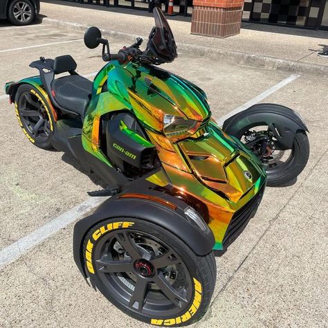 Special Editions 🚘 on Instagram: "@specialeditionss🏁 @iamrudyx.l #Ryker-900 Wrapped ✅ Tirestickers✅ #oakcliffamerica🇺🇸" Can Am Ryker Custom, Can Am Ryker 900, Can Am Ryker, Street Moto, Custom Motorcycles Bobber, Polaris Slingshot, Can Am Spyder, Reverse Trike, Dream Vehicles