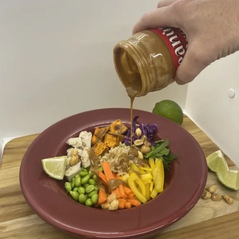 Almost Empty Jar of PB Sauce Peanut Butter Jar Dressing, Peanut Butter Jar Sauce, Peanut Sauce From Peanut Butter Jar, Empty Peanut Butter Jar Recipe, Easy Peanut Sauce, Asian Salad Dressing, Recipes Chinese, Savory Treats, Peanut Butter Jar