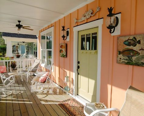 The Colorful Coastal Cottages at Ocean Isle Beach Coastal Exterior House Colors, Beach Cottage Style Decor, Beach Chic Decor, Coastal Exterior, Beautiful Beach Houses, Colorful Coastal, Cottage Decorating, Cottage Lighting, Advertising Ideas