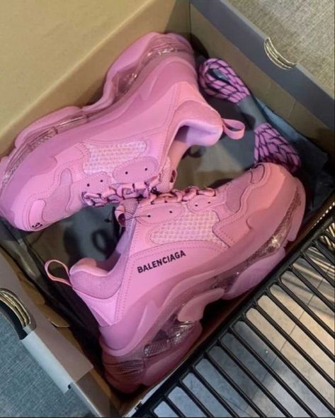 @vbcdaddy Pink Balenciaga Sneakers, Balenciaga Triple S Pink, Balenciaga Triple S Sneakers, Pink Balenciaga, Nike Shoes Women Fashion, Moschino Shoes, Tenis Vans, Girls Winter Boots, Nike Shoes Air Force