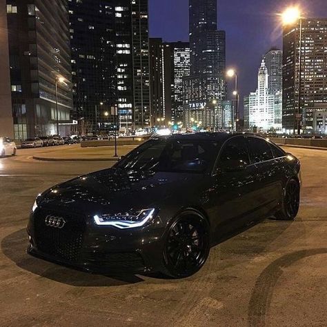 Blacked Out Cars, New Car Wallpaper, Dream Cars Audi, Tmax Yamaha, Luxury Cars Audi, Black Audi, مرسيدس بنز, Luxury Car Brands, Lux Cars