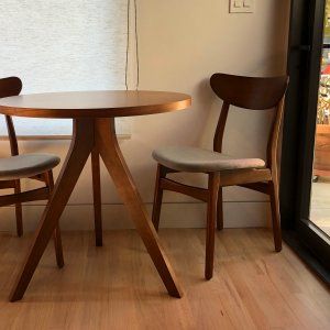 Small Dining Table Living Room, Round Table Small Space, Small Table Decor Dining, Two Person Dining Table, Corner Dinning Table, 2 Person Dining Table, Dinnig Table, West Elm Dining Table, Small Dining Tables