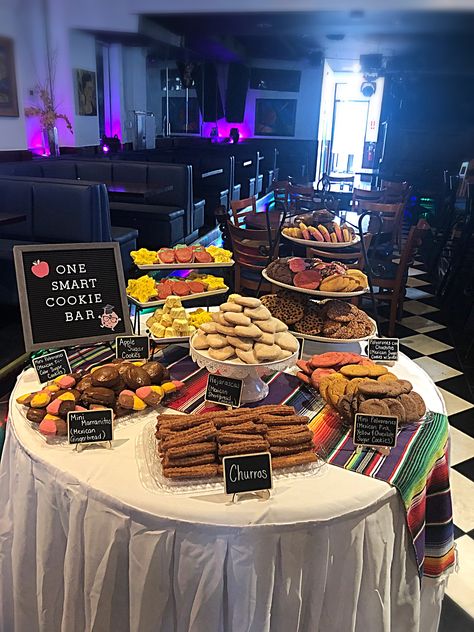 Cookie Bar Party Ideas, Nacho Bar For Graduation Party, Cookie Set Up For Party, Cookie Bar Set Up, Grad Food Ideas High Schools, Churro Bar Party, Outdoor Graduation Party Ideas High School Food Taco Bar, Desert Bar Ideas For Graduation, Cookie Bar Ideas Parties