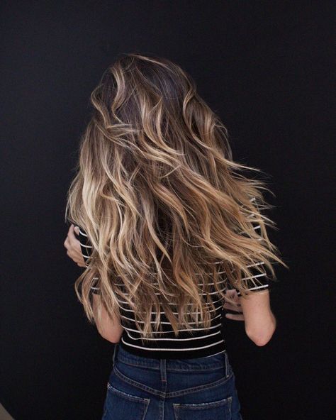 Blonde Ombre Hair, Long Hair Do, Hair Colorful, Anh Co Tran, Ombre Blond, Brown Ombre Hair, Ombre Hair Blonde, Celebrity Hair Stylist, Ombre Hair Color