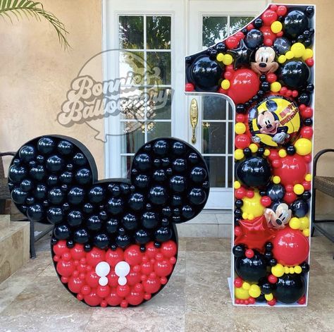 Mickey Mouse Birthday Balloon Arch, Mickey Mouse Birthday Balloons, Mickey Mouse Birthday Centerpieces, Mickey Balloon Arch, Mickey Mouse Balloon Garland, Disney Theme Party Decorations, Mickey Mouse Birthday Party Ideas 1st, Mickey Mouse Balloon Arch, Mickey Mouse Birthday Party Decorations