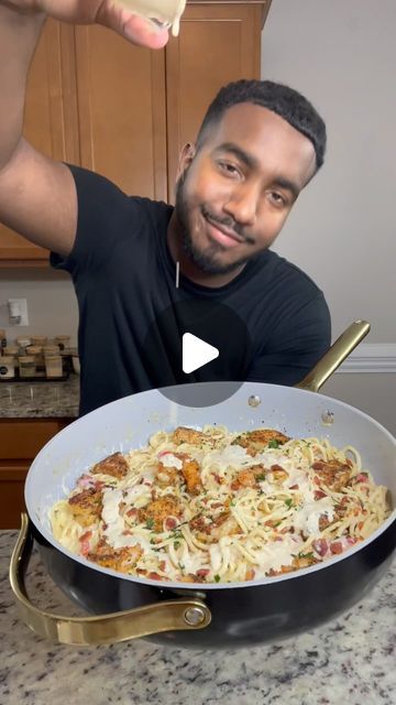 Renzo on Instagram: "Easy Chicken and Shrimp Carbonara 🐔🦐 

If you’re looking for an easy pasta recipe this is it! 

Been feeling under the weather the past few days so here is a throwback to one of my favorite copycat style recipes!

Full ingredient list: 

1/2 lb jumbo shrimp 
1/2 lb chicken breasts cut 
1 lb cooked spaghetti noodles 
1/2 lb diced bacon 
1 whole roasted red pepper 
1 1/2 c heavy cream 
1/2 c shredded parmesan or Romano cheese
2 tbsp butter 
2 tbsp garlic paste 
Seasoning used throughout the recipe: 
2 1/2 tsp garlic powder
2 1/2 tsp onion powder 
2 tsp smoked paprika 
2 tsp black pepper 
1 tsp salt (optional because bacon has salt content) 
Parsley to garnish" Shrimp And Pasta Recipes Easy, Shrimp Carbonara Pasta, Pasta With Shrimp Recipes, Shrimp And Bacon Pasta, Bake Macaroni, Chicken And Shrimp Carbonara, Shrimp Carbonara, Italian Main Dishes, Alfredo Sauce Recipe Easy