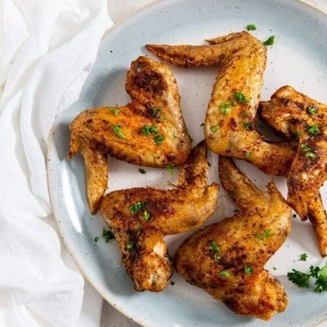 Air Fryer Whole Chicken Wings - Chicken Air Fryer Recipes Italian Dressing Marinated Chicken, Chicken Wings Marinade, Wings Marinade, Chicken Wing Marinade, Marinated Chicken Wings, Air Fry Chicken Wings, Frozen Chicken Wings, Cooking Frozen Chicken, Crispy Wings