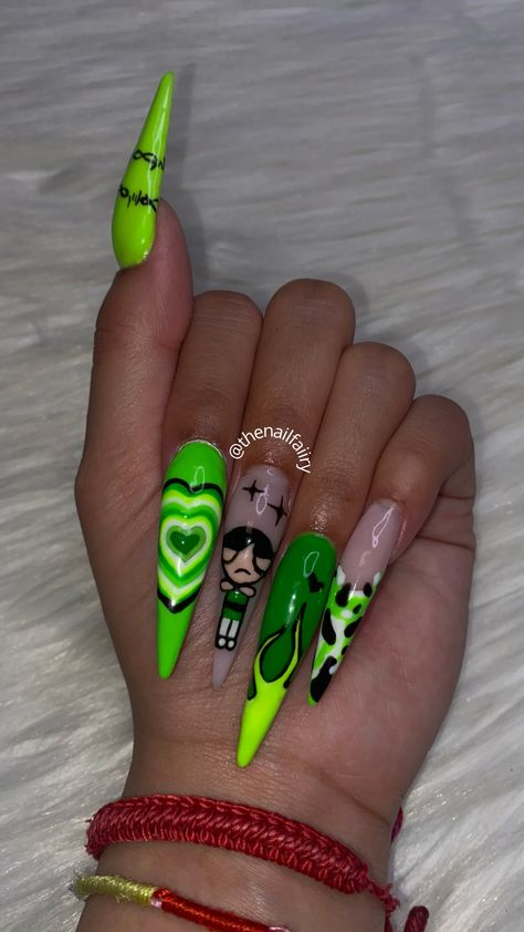 Power puff girls buttercup hand painted nail art Nails With Characters, Saint Patrick Nail, Cosmic Nails, Ideas Uñas, St Patricks Day Nails, Sculpted Nails, Boozy Drinks, French Tip Acrylic Nails, Cute Acrylic Nail Designs