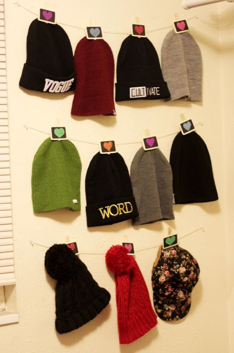 DIY Hat Hanger @Paxton Cove Beanie Organization Ideas, Beanie Holder, Beanie Storage, Hat Display Ideas Wall, Hat Display Ideas, Diy Hat Hanger, Diy Winter Hat, Organizing Inspiration, Clothes Pegs