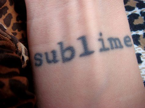 Sublime Back Tattoo, Band Music Tattoo, Sublime Tattoo Small, Sublime Tattoo Ideas, Sublime Quotes, Sublime Tattoo, Coolest Tattoo, Side Tat, Sublime Band