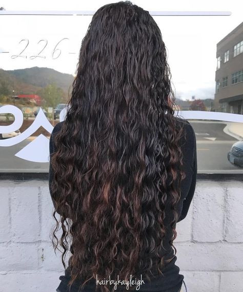 Extra Long Hair with Loose Perm Waves Perms For Medium Hair, Spiral Perm Long Hair, Loose Curl Perm, Loose Perm, Body Wave Perm, Wavy Perm, Long Hair Perm, Curly Perm, Perfect Waves