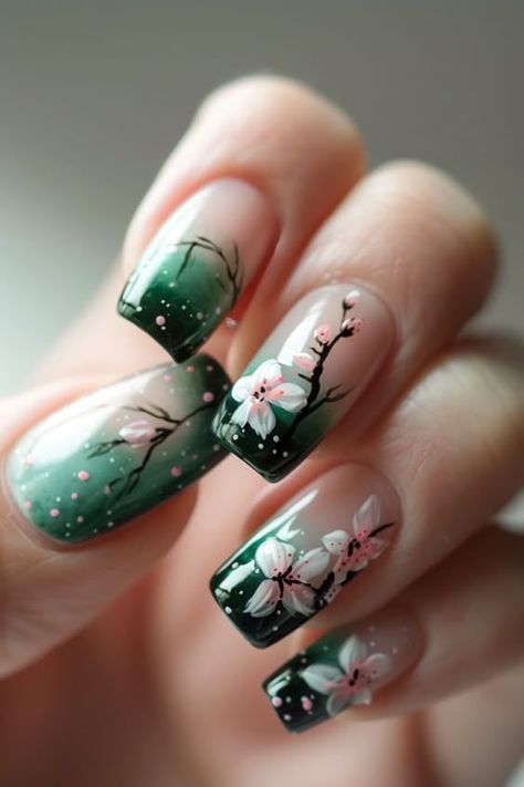 Nail Design Leaves, Ombre Floral Nails, Purple And Green Nail Ideas, Nature Inspired Nail Art, Deep Green Nails Designs, Nails With Texture, Nail Ideas Floral, Green Aesthetic Nails, Green Floral Nails