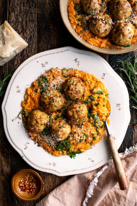 Rosemary Chicken Meatballs, Cafe Hailee, Baked Rosemary Chicken, Orzo Spinach, Tomato Orzo, The Original Dish, Orzo Recipes, Rosemary Chicken, Winter Dinner