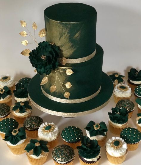 Green Wedding Cake And Cupcakes, Emerald Green And Gold Wedding Cake And Cupcakes, Emerald And Gold Cupcakes, Simple Birthday Cakes For Boys, Emerald Green And Gold Wedding Cake, Green And Gold Cake Birthday, Emerald Green Cupcakes, Emerald Green And Gold Cake, Emerald Green Cake