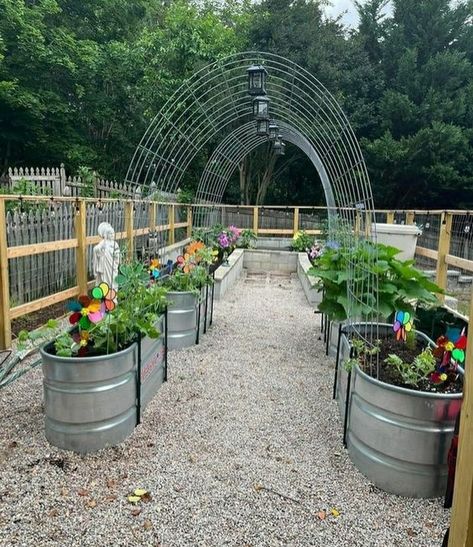 Stock Tank Garden Layout, Raised Metal Garden Beds Layout, Metal Raised Garden Beds Layout Design, Stock Tank Garden Raised Beds, Stock Tank Garden, Garden Beds Layout, Stock Tank Gardening, Raised Garden Beds Layout, Dirt Therapy