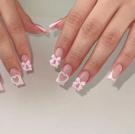 Short French Tip Acrylic Nails With Bow, Coquette Nails Square, Short Coquette Nails, Uñas Coquette, Bow Nail Designs, Coquette Nails, Girly Acrylic, Cute Nail Ideas, Girly Acrylic Nails