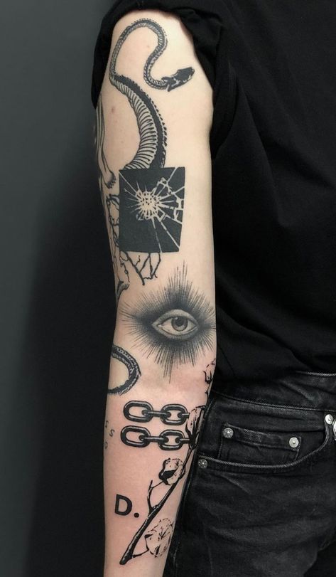 Edgy Flash Tattoos, Messy Tattoo Style, Horror Tatoos, Thigh Cover Up Tattoo, Black Work Tattoo Sleeve, Brutalist Tattoo, Black Japanese Tattoo, Heavy Blackwork Tattoo, Bold Black Tattoos