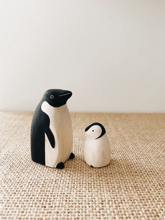 Wooden Animals– Andnest Penguin Ceramic, Wooden Toys For Babies, Wood Whittling, 2d Abstract, Wood Figurine, Side Quest, Organic Baby Toys, Penguin Crafts, Papa Baby