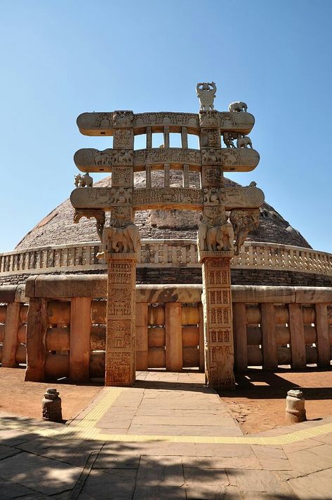 Madhya Pradesh,India Great Stupa At Sanchi, Sanchi Stupa, Artificial Lake, Famous Buildings, Historical Monuments, Madhya Pradesh, Sacred Places, South India, Stone Carving