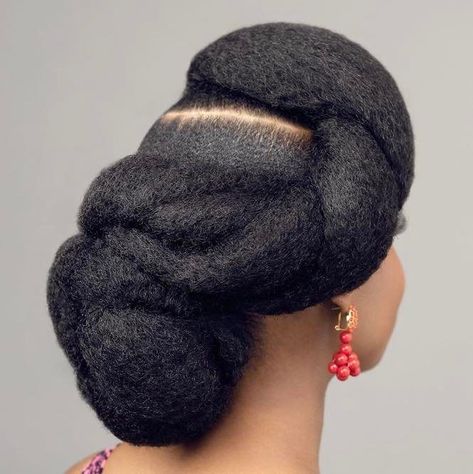 Elegant 4c Hairstyles, Manifest Wedding, 4c Updo, Afro Bun Hairstyles, Bridesmaids Updos, Afro Hair Bun, Natural Hair Updo Wedding, Afro Wedding Hairstyles, African Wedding Hairstyles