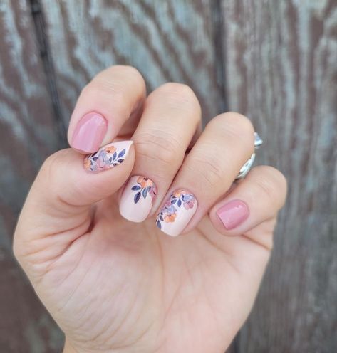 Easter Nails Designs Spring | Easter Nails Designs No Way San Jose Colorstreet, French Tip Nails At Home, Easter Nails Designs, Easter Nails Design Spring, Nail Color Combos, Easter Nail Designs, Tip Nails, Trendy Nail Design, Easter Nails