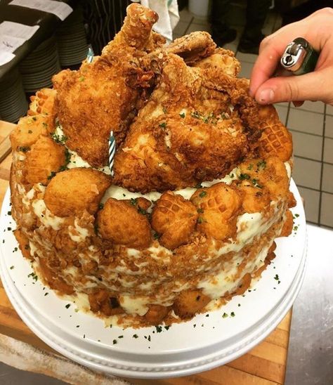 [i ate] Cornbread birthday cake with mashed potato icing and hush puppies and fried chicken. Mashed Potato Birthday Cake, Cornbread Cupcakes With Mashed Potatoes, Fried Chicken Cake, Picky Bits, Panda Food, Creative Meals, Cornbread Cake, Fair Foods, Mashed Potato Cakes