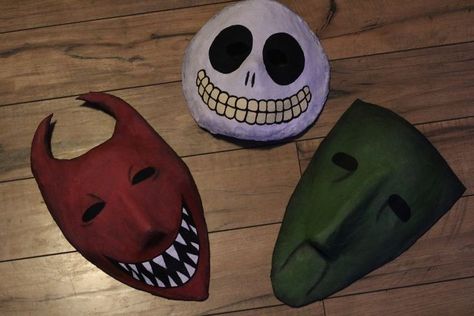 Halloween Masks Diy, Barrel Mask, Lock Shock And Barrel Masks, Punk Jewelry Diy, Diy Halloween Masks, Lock Shock And Barrel, Cardboard Mask, Mascaras Halloween, Horror Masks