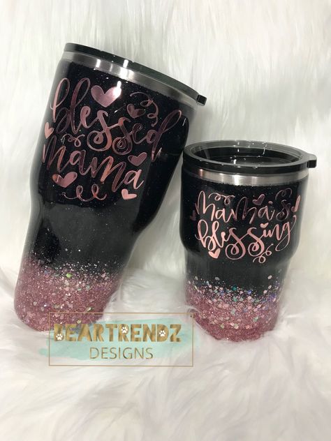 Pink and black tumbler #GlitterGlasses Black Glitter Tumbler, Yeti Cup Designs, Holographic Black, Glitter Yeti, Diy Tumbler, Mama Tumbler, Glitter Glasses, Epoxy Tumbler, Black Tumbler