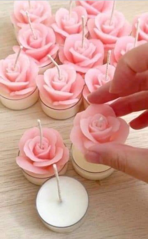 Rose Shaped Candles, T Light Candles Ideas, Tea Light Candle Ideas, Tea Light Ideas, Pink Candles Aesthetic, Tea Lights Ideas, Cute Candles Aesthetic, Candle Making Recipes, Handmade Candles Diy