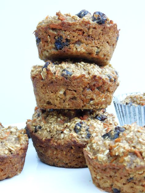 Low Carb Protein Muffins, Carrot Protein Muffins, Protein Carrot Cake Muffins, Protein Muffins Low Carb, Carrot Oatmeal Muffins, Carrot Raisin Muffins, Healthy Carrot Muffins, Carrot Muffin Recipe, Banana Carrot Muffins